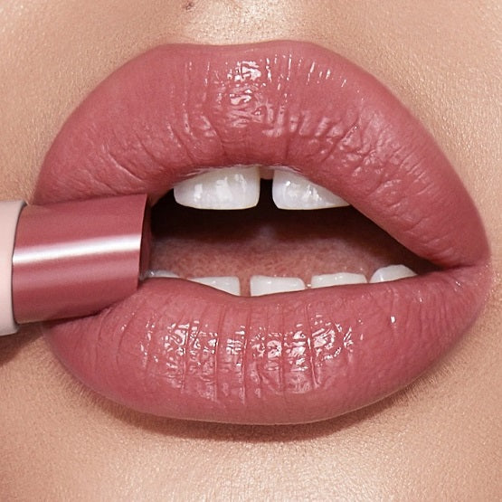 CHARLOTTE TILBURY Hyaluronic Happikiss Lipstick Balm Pakistan