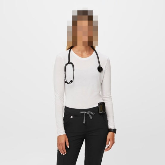 FIGS - Supersoft Longsleeve Underscrub - Medium/White (Women)