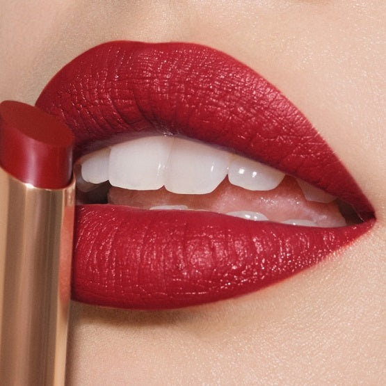 CHARLOTTE TILBURY LIMITLESS LUCKY LIPS CHERRY DREAM Price In Pakistan