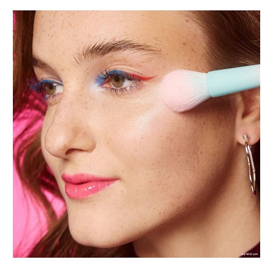 Essence - Harley Quinn Highlighter Brush