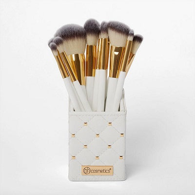 BH COSMETICS White Studded Elegance 12 PIECE BRUSH SET WITH BRUSH HOLDER in Pakistan